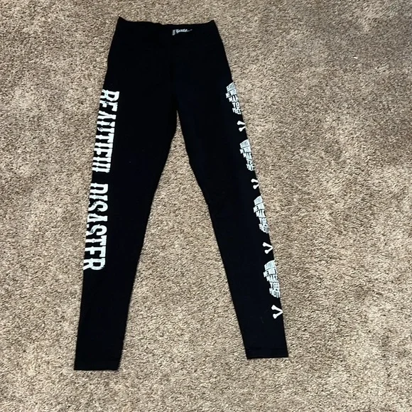 Beautiful Disaster full length leggings - Picture 4 of 5